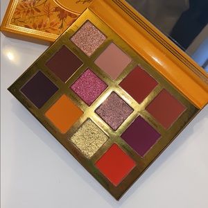 Brand new in box Ace Beauty “Falling for you” palette